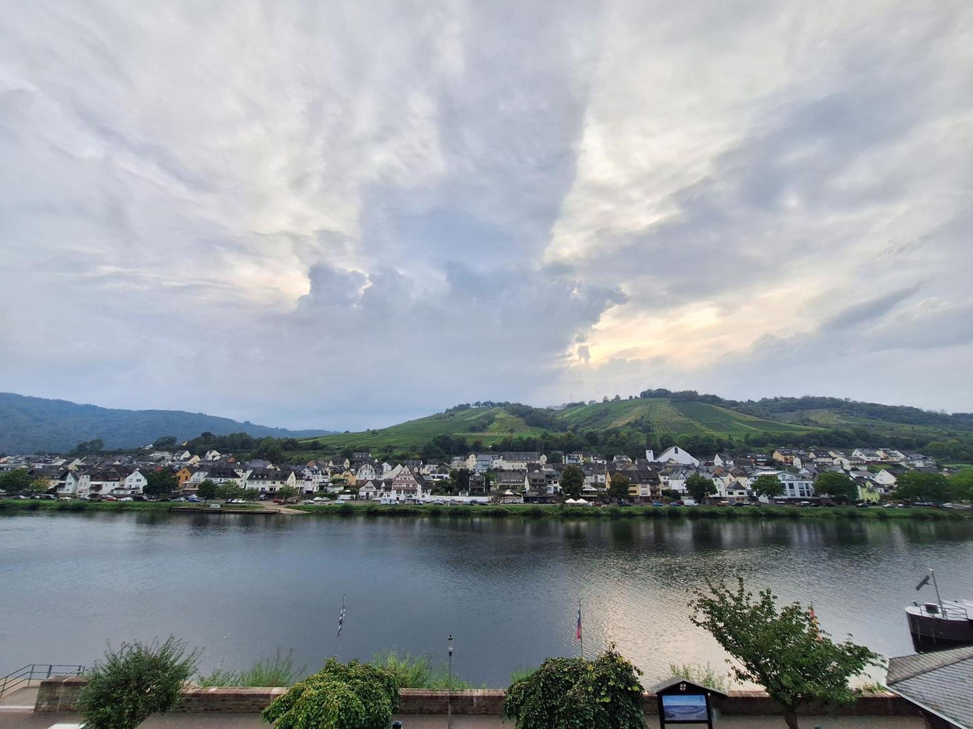 Mosel View Old Town Apartments Zell Exterior foto